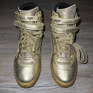Gold Sky High Pumas